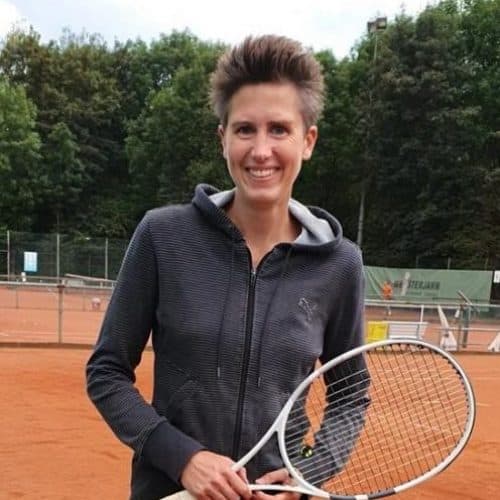 Tennistrainerin Verena