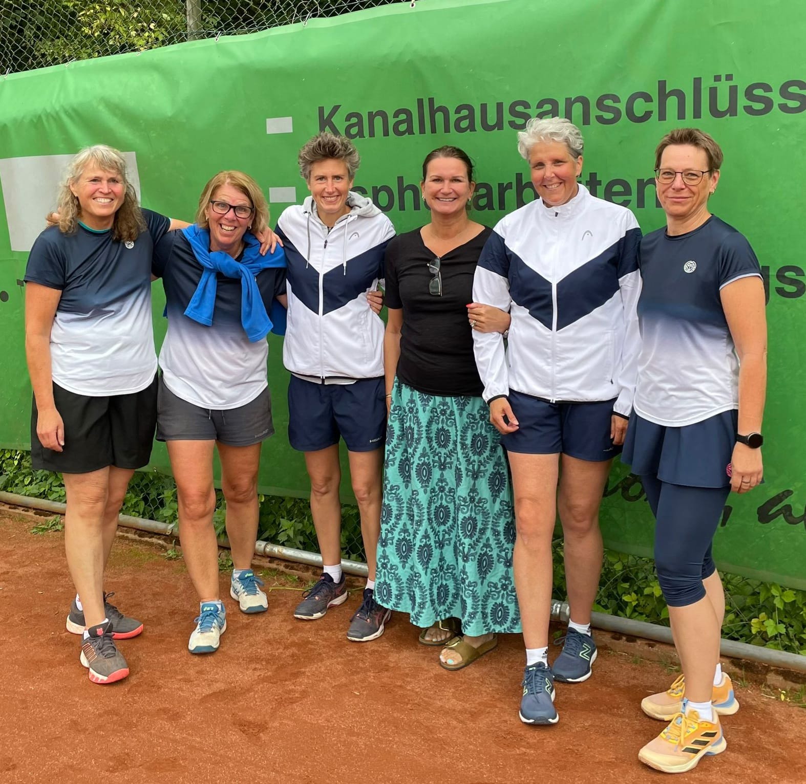 von links: Heike Schulz, Dorelies Kissing, Verena Humpert, Barbara Groll, Sybille Diekmann, Christel Hengst